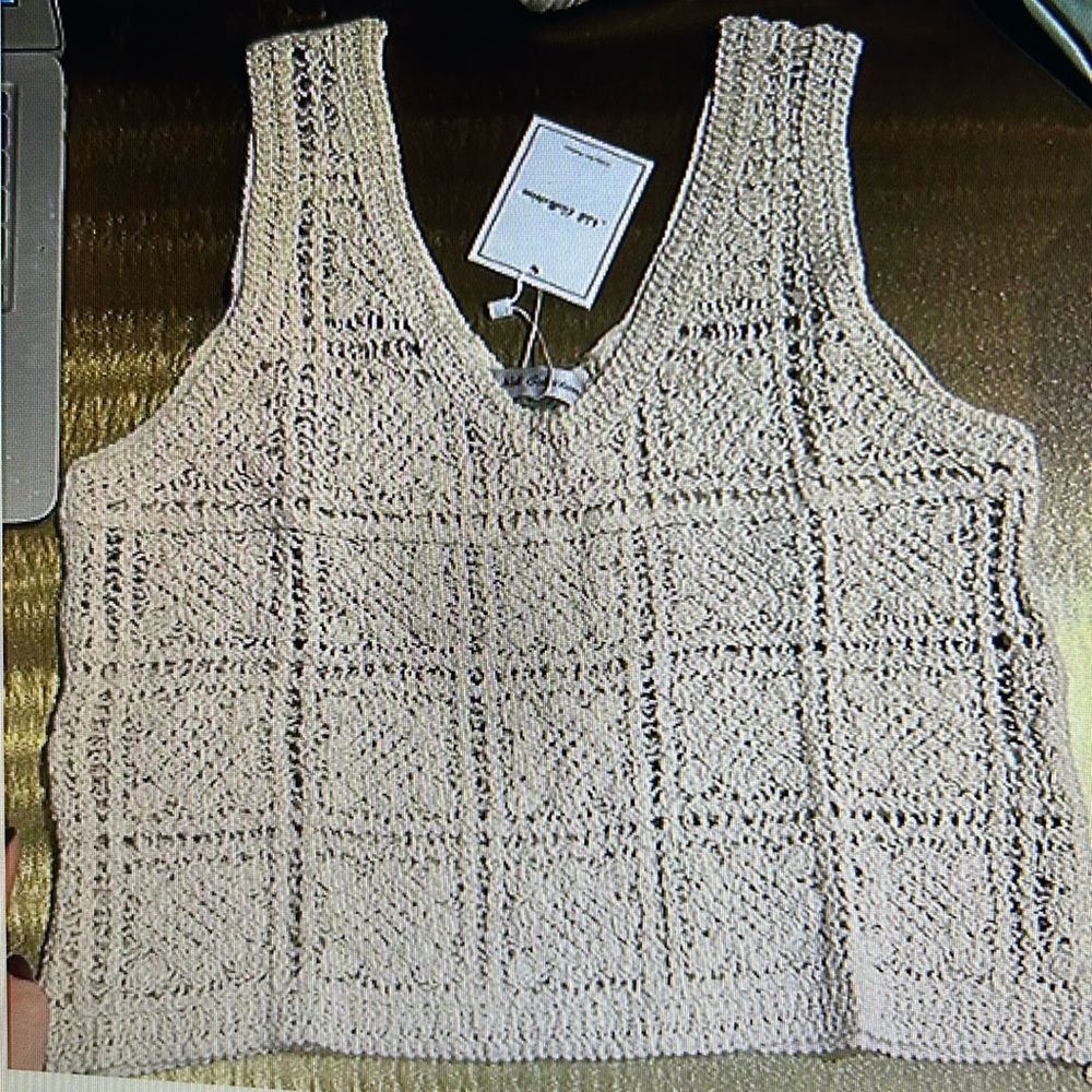 Nali Collection Woman Crochet tops size  medium nwt